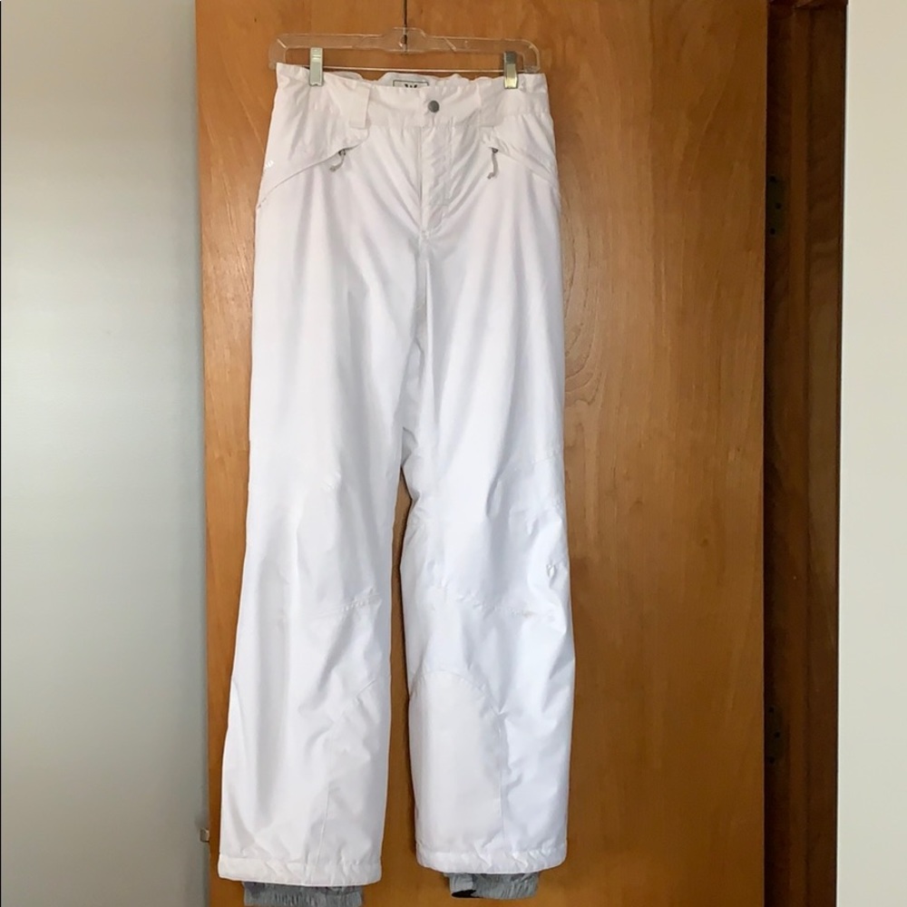 Women’s snow pants